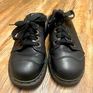 Dr. Martens 9936 size UK
5 or US women size 7